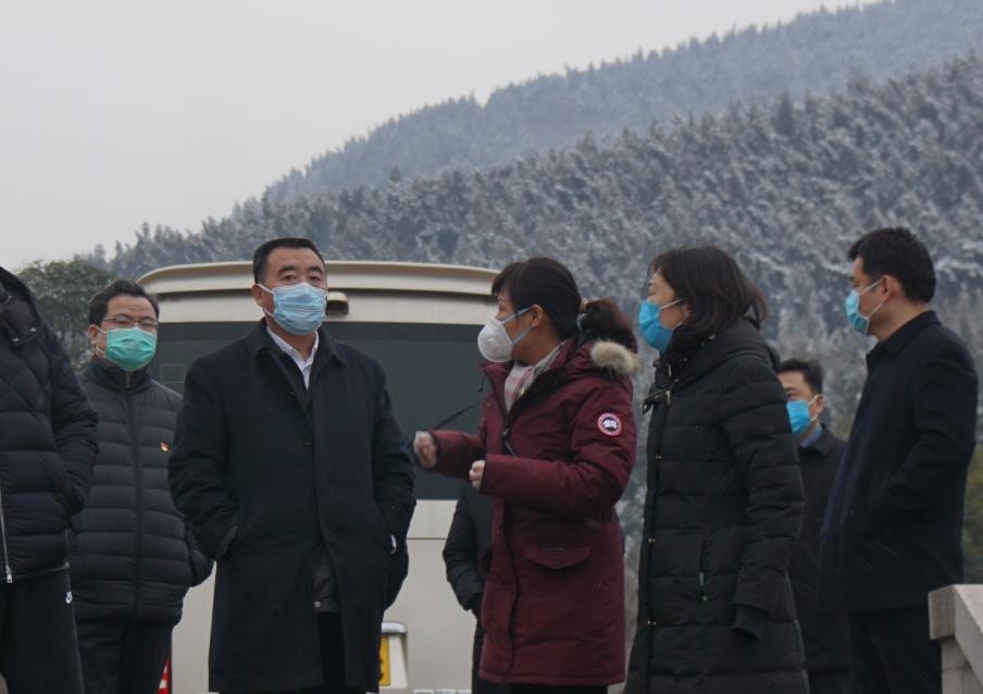 郑州市委常委、统战部部长杨福平到登封调研疫情防控工作