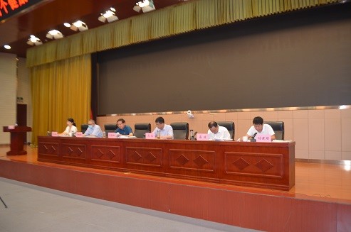 南阳市民营经济“两个行动”工作会议召开