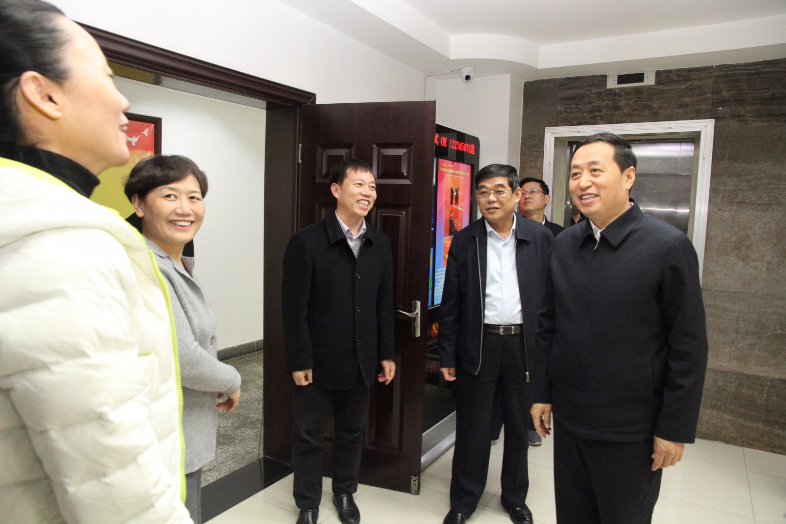 省委常委、统战部部长孙守刚走访各民主