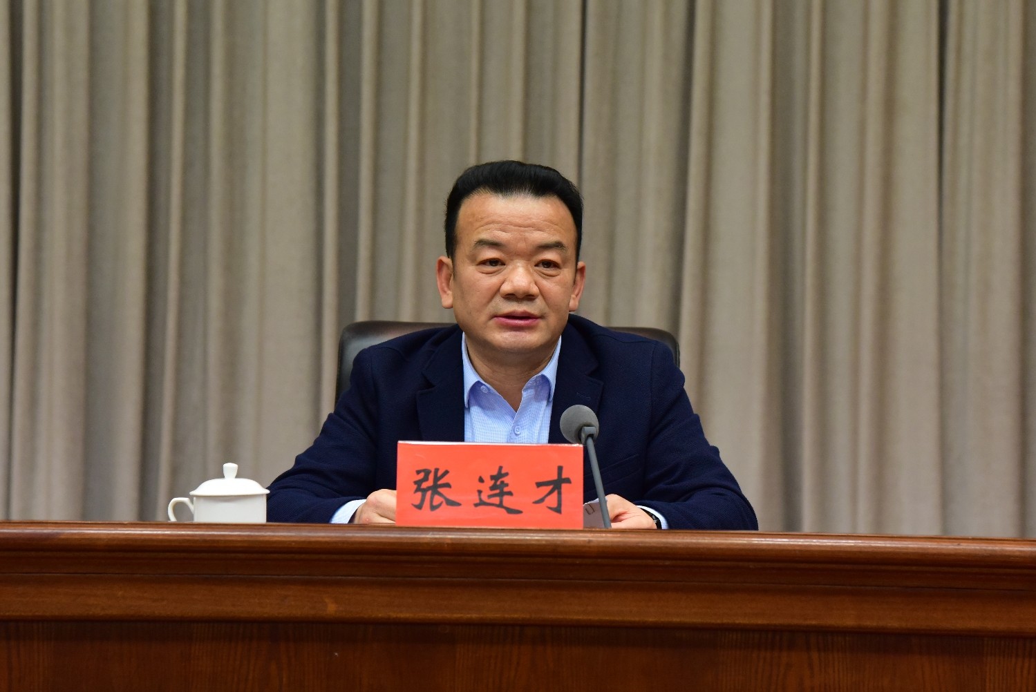 张连才指出,全市统一战线要紧紧围绕迎接党的二十大召开这条主线,围绕