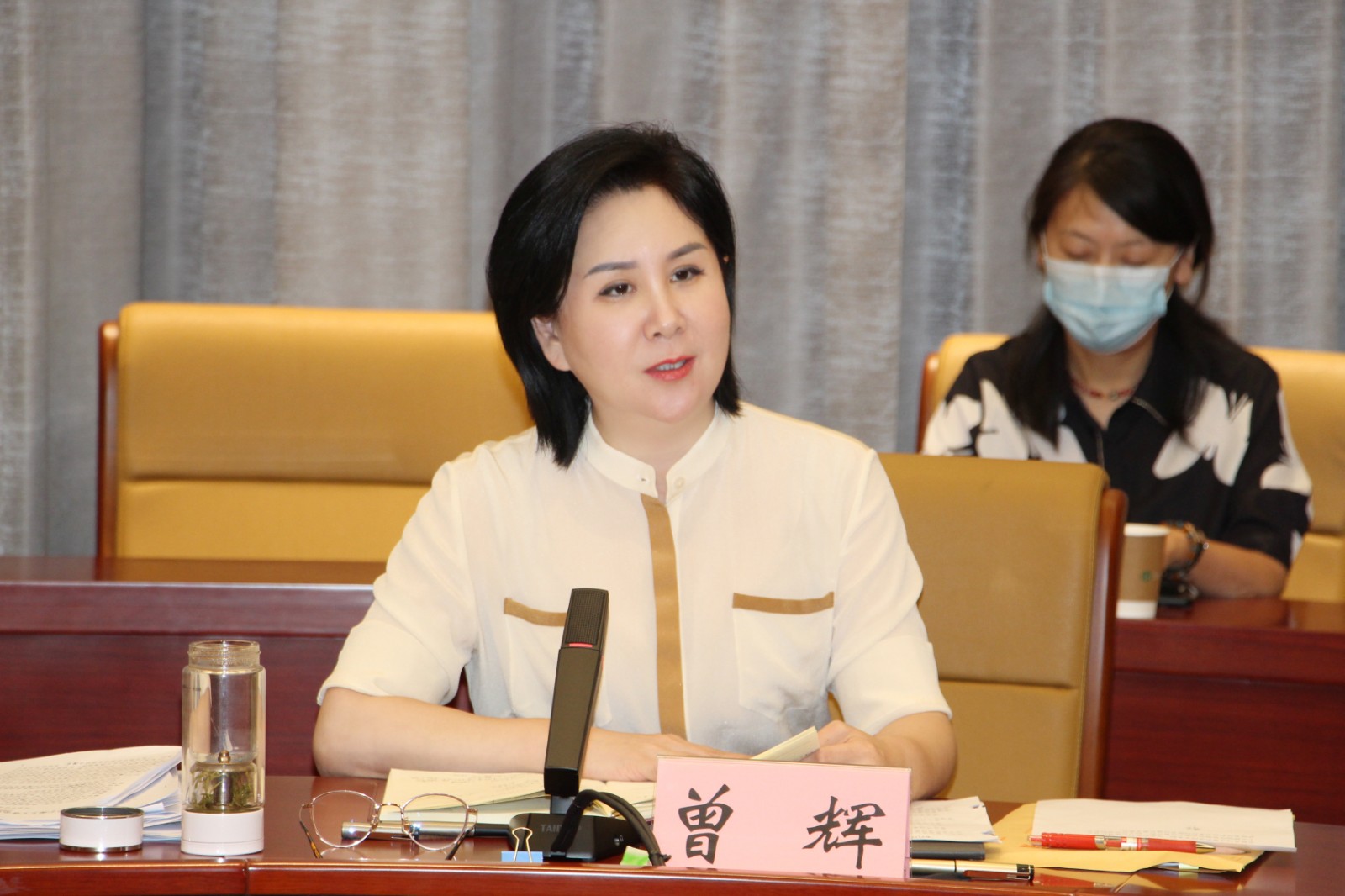 信阳市工业强市指挥部全会扩大会议召开